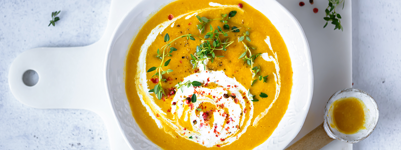 Salsa de yogur al curry